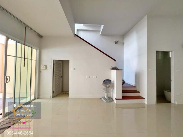 Townhouse in Rama 9 